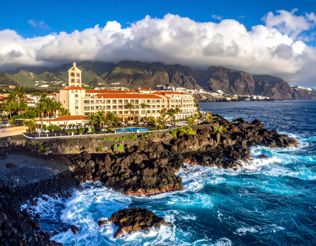 WTenerife Island Travel Tips, Key Sights, and Budget Insights